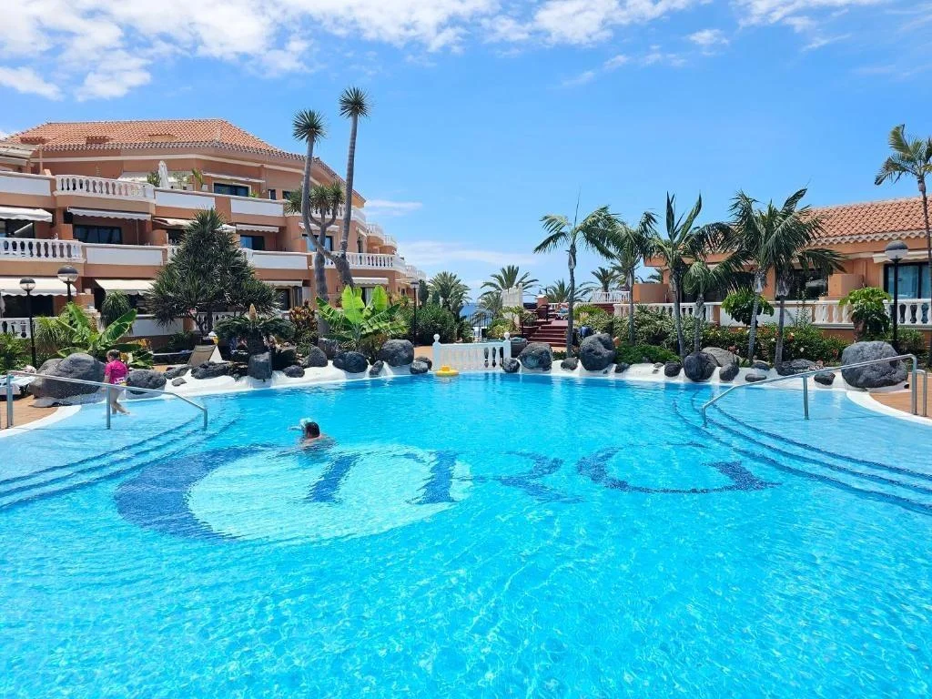Apartamento en primera línea del Mar, Edificio Tenerife Royal Gardens - Las Americas - Arona